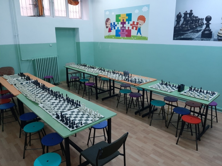 SAİME KADIN İÖO'na SATRANÇ KULÜBÜ ve ZEKA OYUNLARI SINIFI düzenlendi